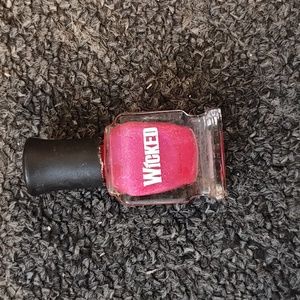 Debra Lippmann popular